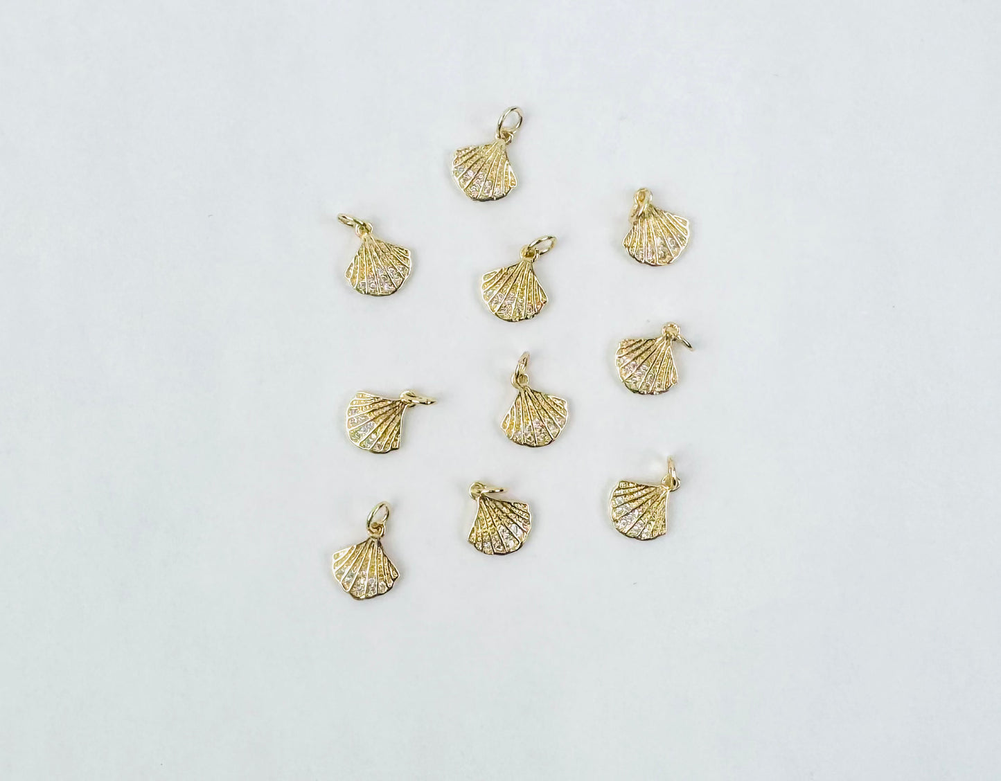 Style 52 - 18K Gold Filled Seashell Charm