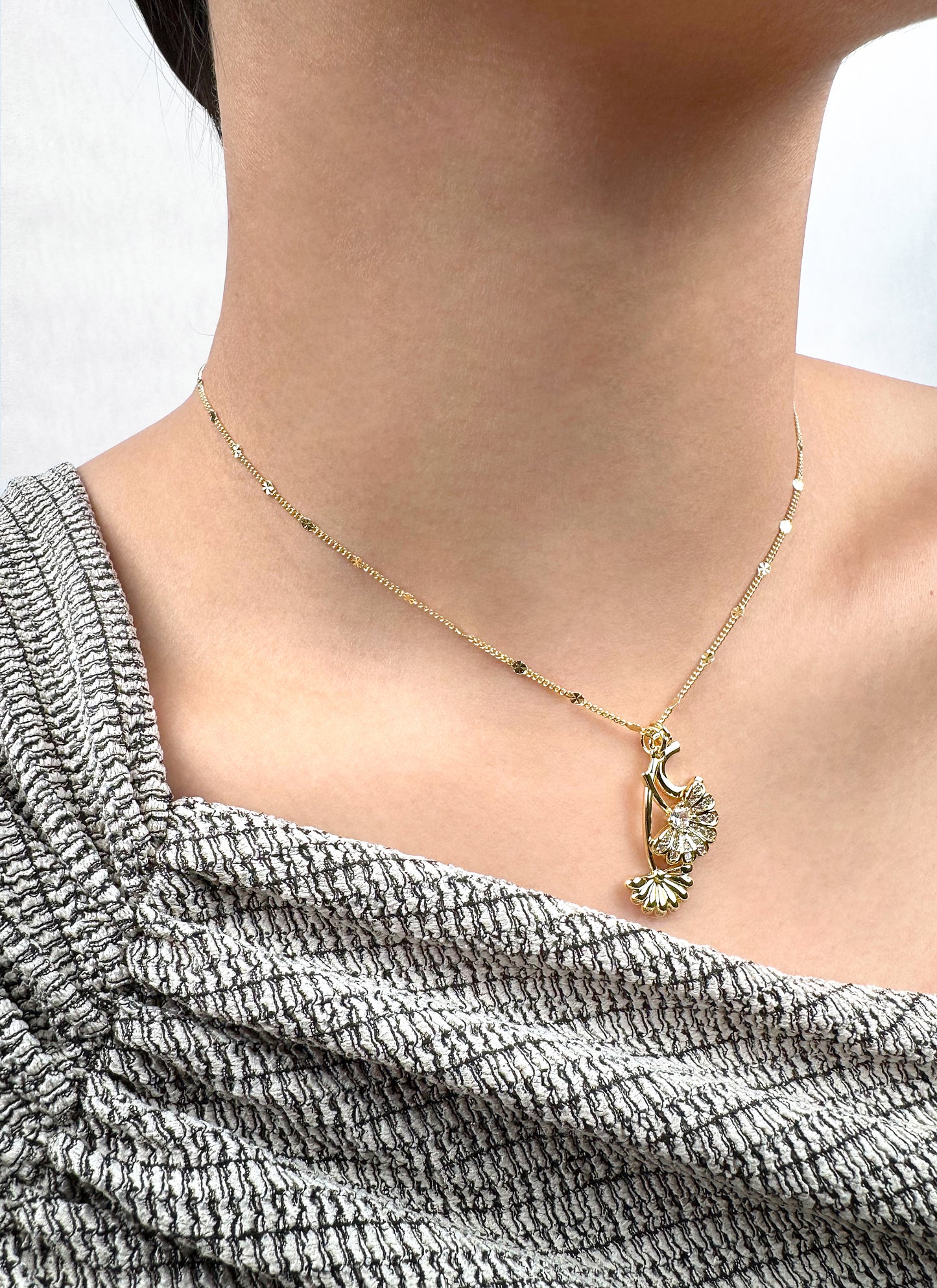 Twin Daisy Sparkle Charm Pendant | 18K Gold-Filled
