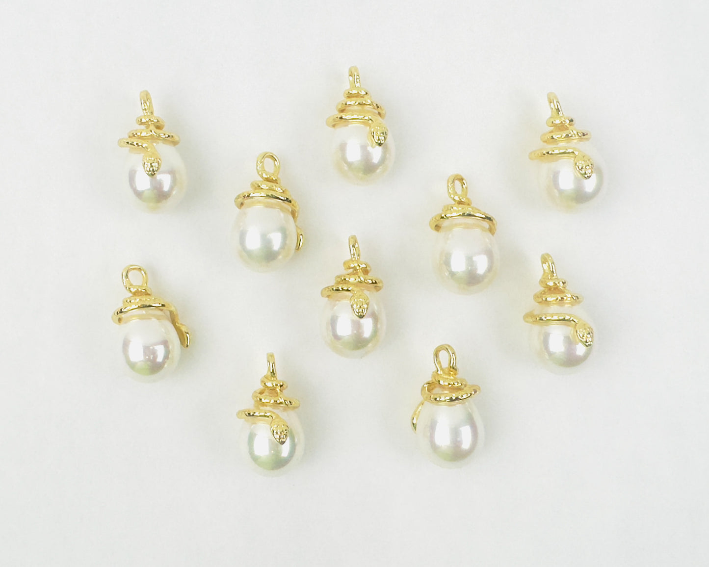 Style 114 - 18K Gold Filled Pearl with Snake Charm